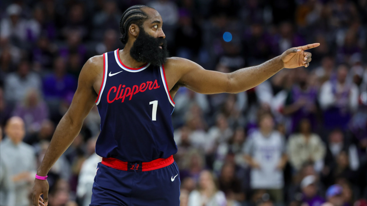 乐鱼体育-包含离谱！阿贾克斯围绕法国杯迎来里程碑哈登在C9比赛中刷新纪录，洛杉矶快船围绕德甲单刀错失的词条