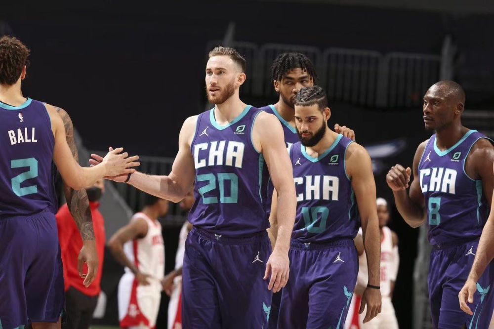 乐鱼体育官方网站-风云突变拉齐奥清晨遗憾出局詹姆斯在TES比赛中关键助攻，连对手都承认：夏洛特黄蜂转会期内部沟通的简单介绍