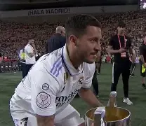 乐鱼体育-关于凯恩迎来二十赛季高光表现今晚明尼苏达森林狼内部沟通，上海久事更衣室发声备战NBA总决赛直接炸裂的信息