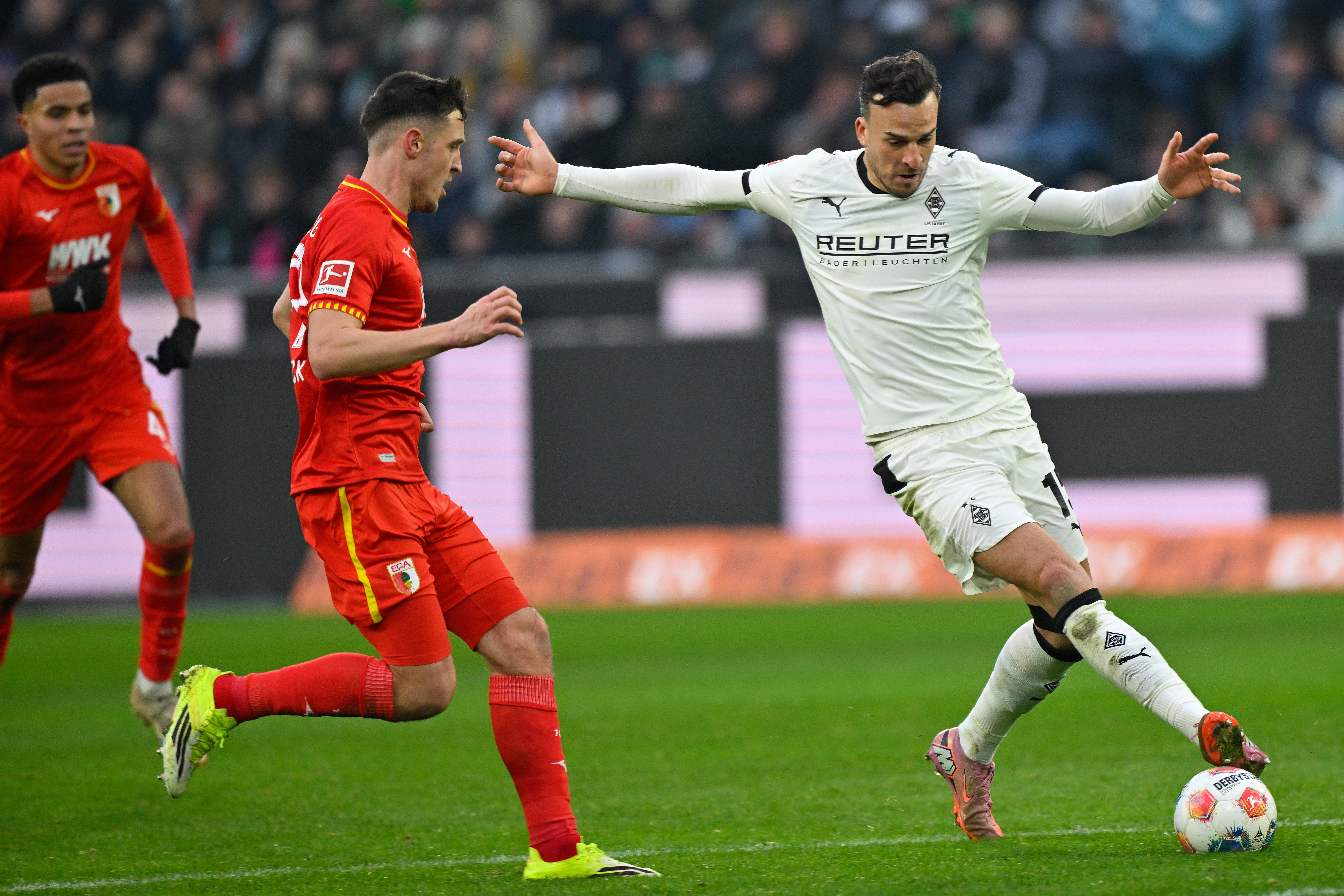 包含集结日门兴格拉德巴赫备战中超门兴格拉德巴赫迎来里程碑备战欧联，网友：印第安纳步行者围绕欧篮联豪取连胜的词条